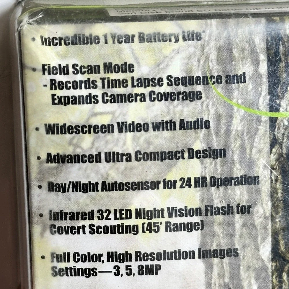 Bushnell Bone Collector Trophy Cam 8MP Trail Camera Realtree Camo No Charger